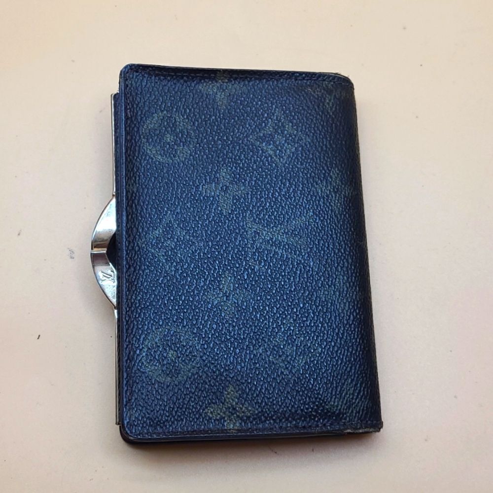 Authentic Louis Vuitton Monogram Wallet - Picture 2 of 9